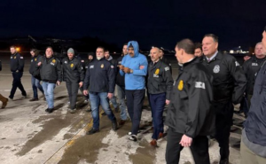 Las primeras imágenes de Nicolás Maduro en Nueva York tras su captura