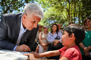Poggi recorre escuelas del departamento Junín en una nueva etapa de la gira educativa 2026