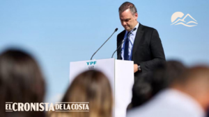 Manuel Adorni dejará también el directorio de YPF y completará su salida del Gobierno nacional