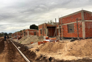 Villa de Merlo acelera su crecimiento con viviendas, pavimento y una nueva bicisenda