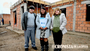 “Una nueva vida desde la casa propia”: la historia de Nadia y sus hijos en Carpintería